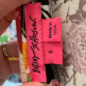 Betsey Johnson Dresses - Betsey Johnson Floral Strapless Dress Betsey Johnson Dresses - Betsey Johnson Floral Strapless Dress